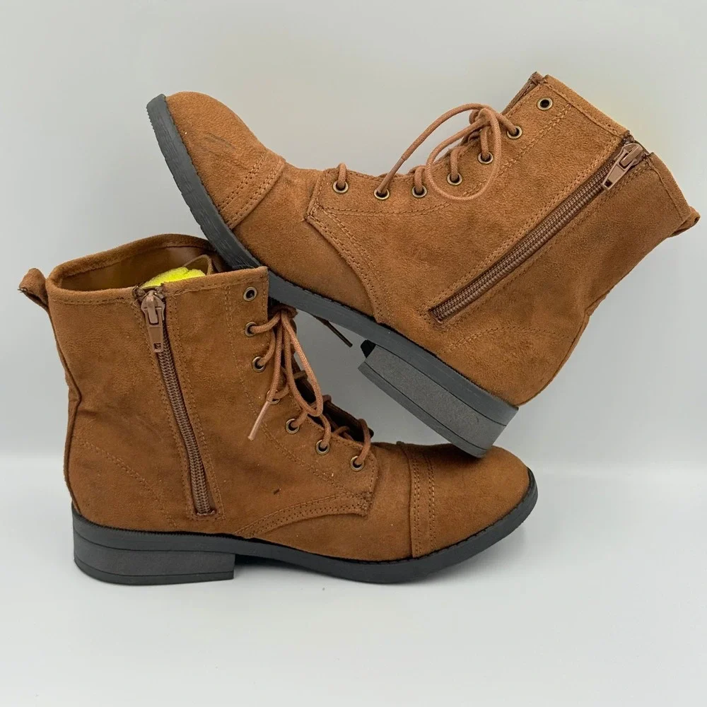 Steve‎ Madden JINCHARGE Girls Tan Faux Suede Patch Combat Boots Size 5 JINC01S7
